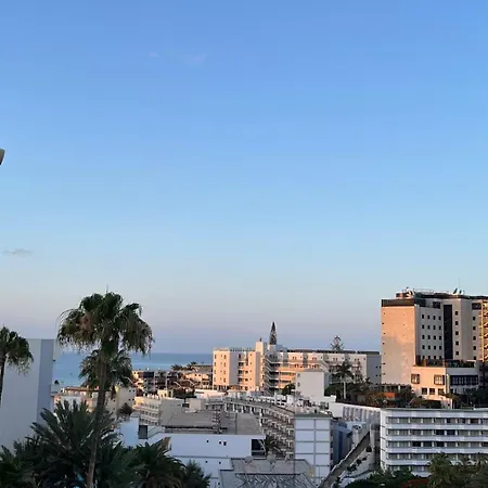 Juncos Ii * Playa del Ingles (Gran Canaria)